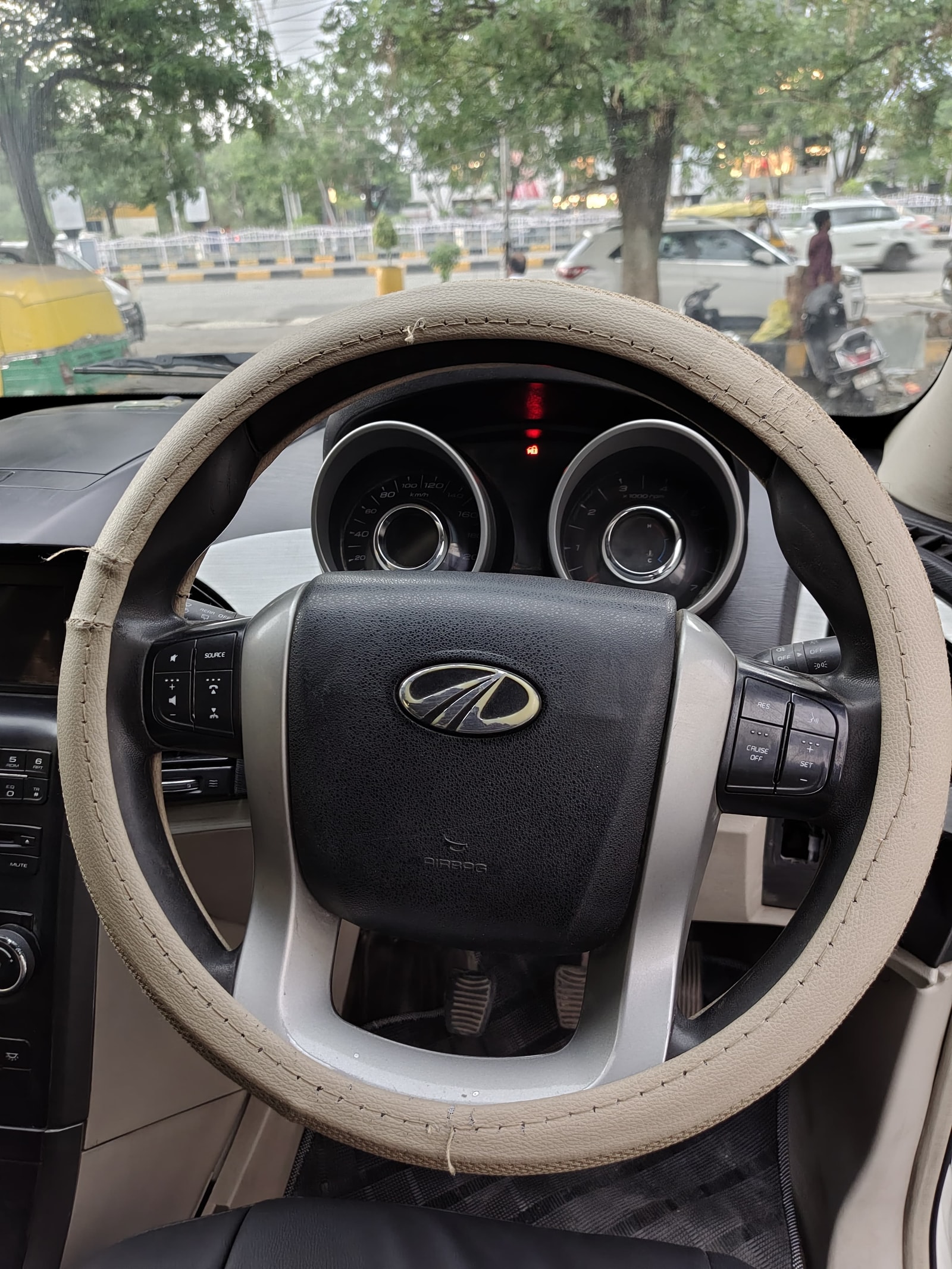 Used 2016 Mahindra XUV500 Used 2016 Mahindra XUV500