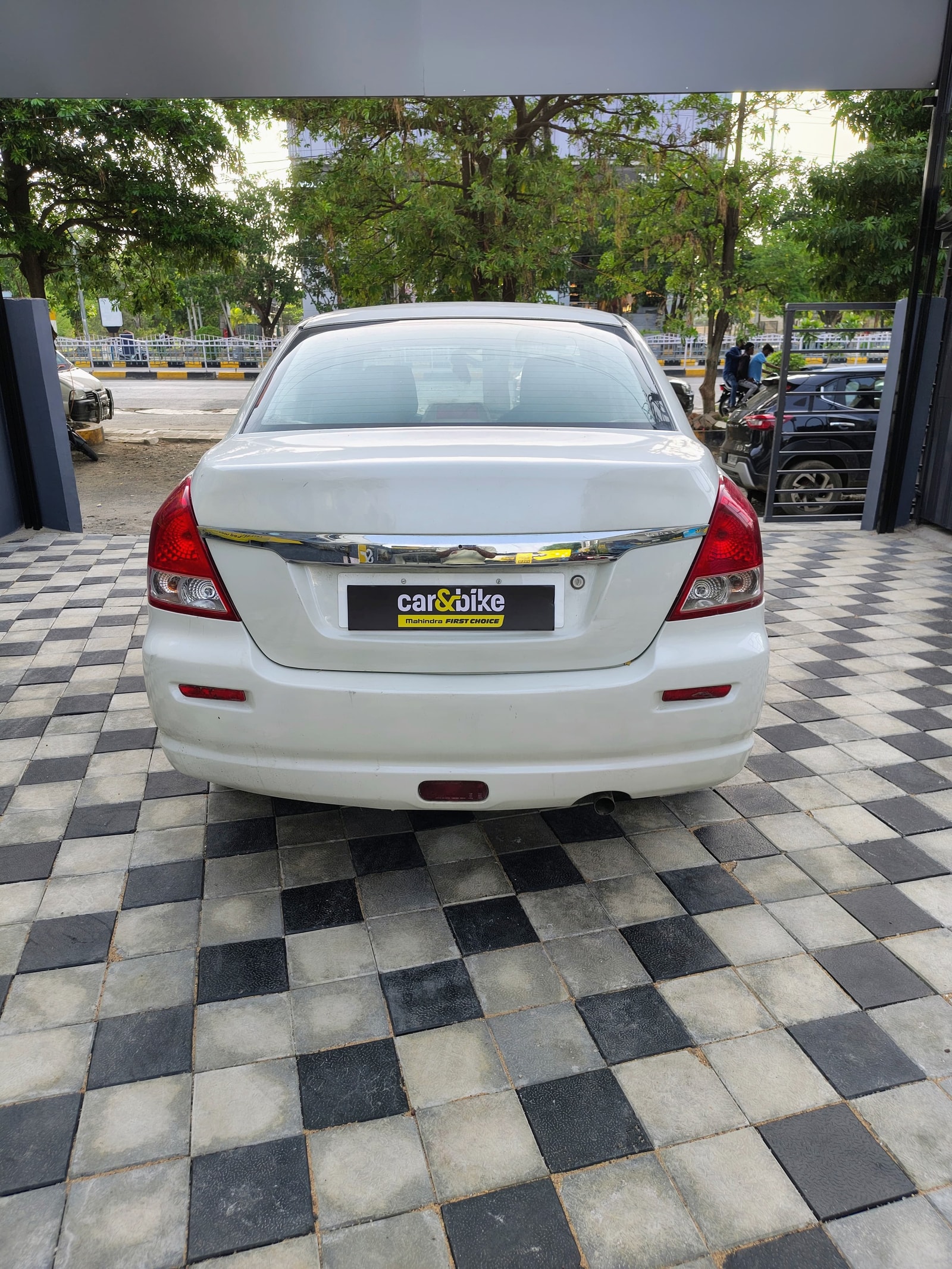 Used 2011 Maruti Suzuki Swift DZire Used 2011 Maruti Suzuki Swift DZire