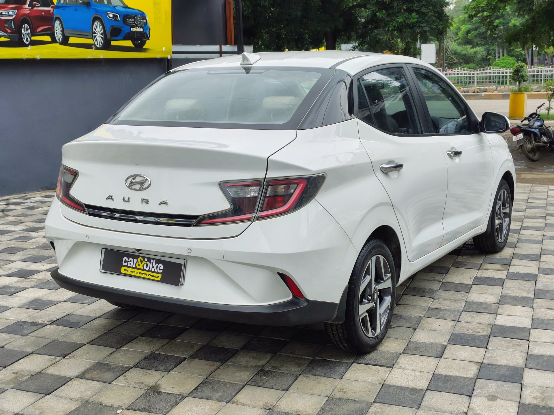 Aura image 4 Aura image 4