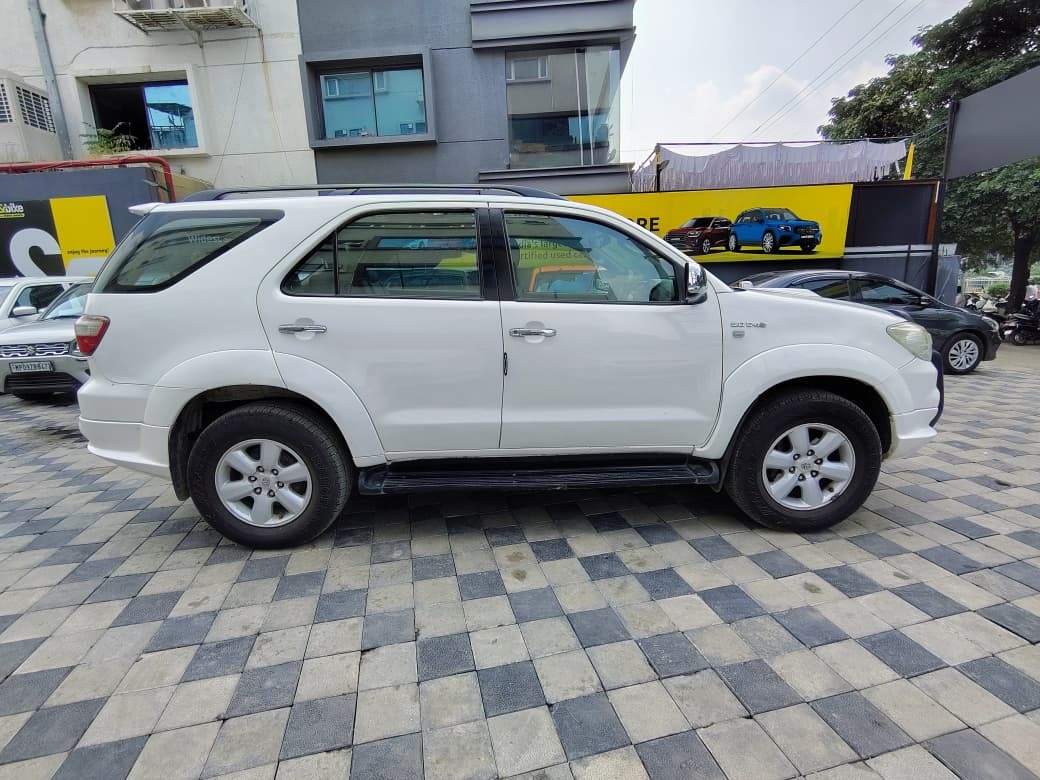 Used 2011 Toyota Fortuner Used 2011 Toyota Fortuner