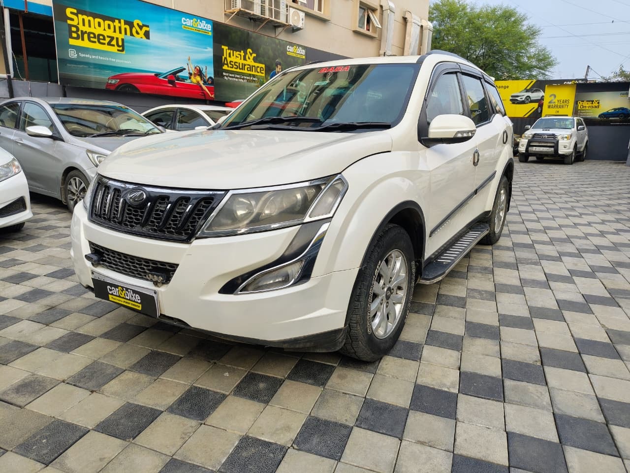 XUV500 image 1 XUV500 image 1