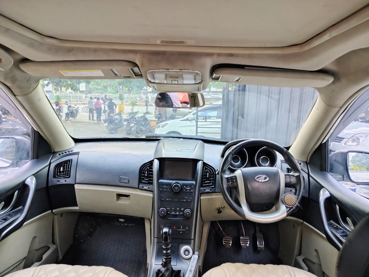 XUV500 image 11 XUV500 image 11