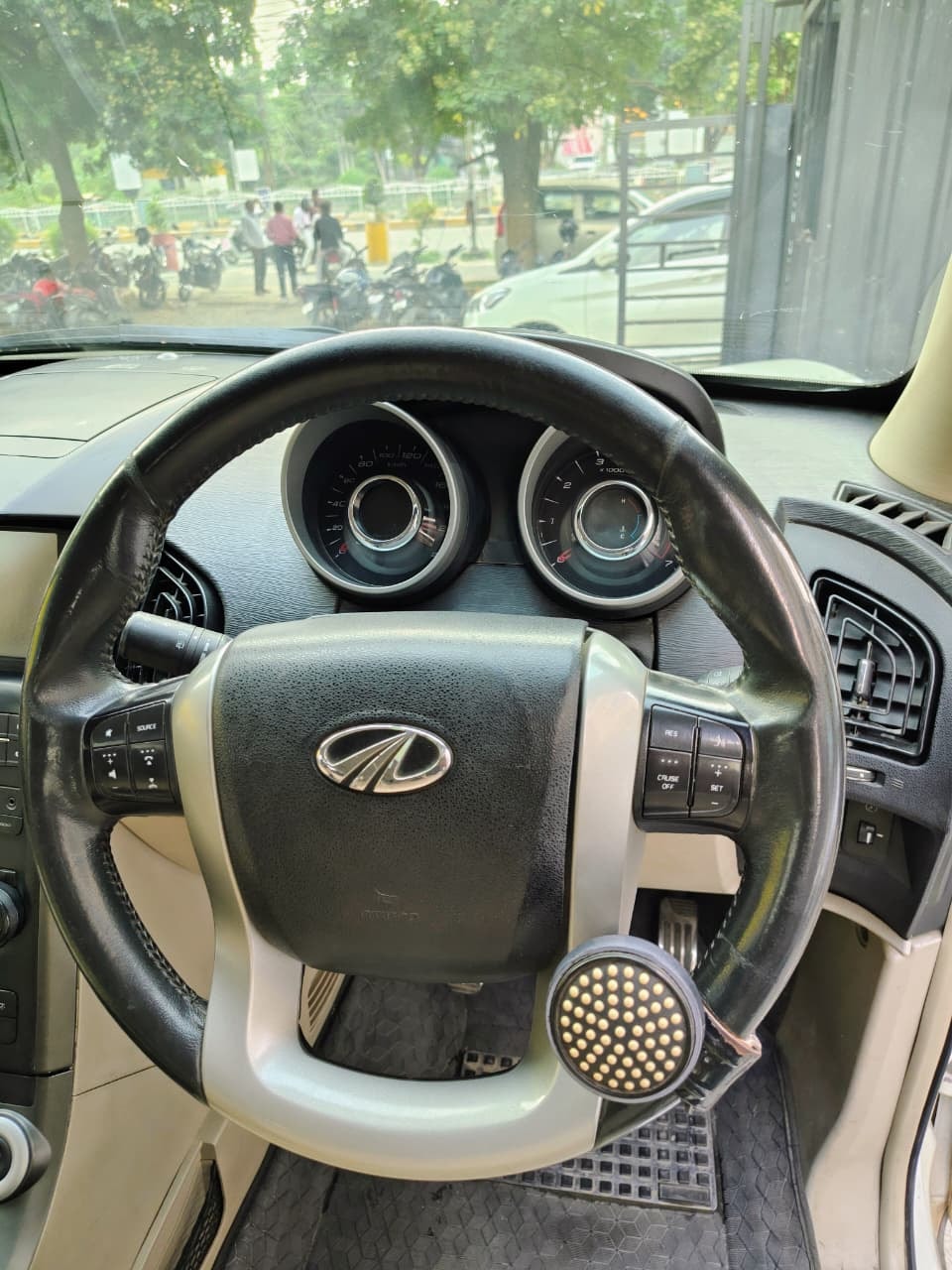 Used 2015 Mahindra XUV500 Used 2015 Mahindra XUV500