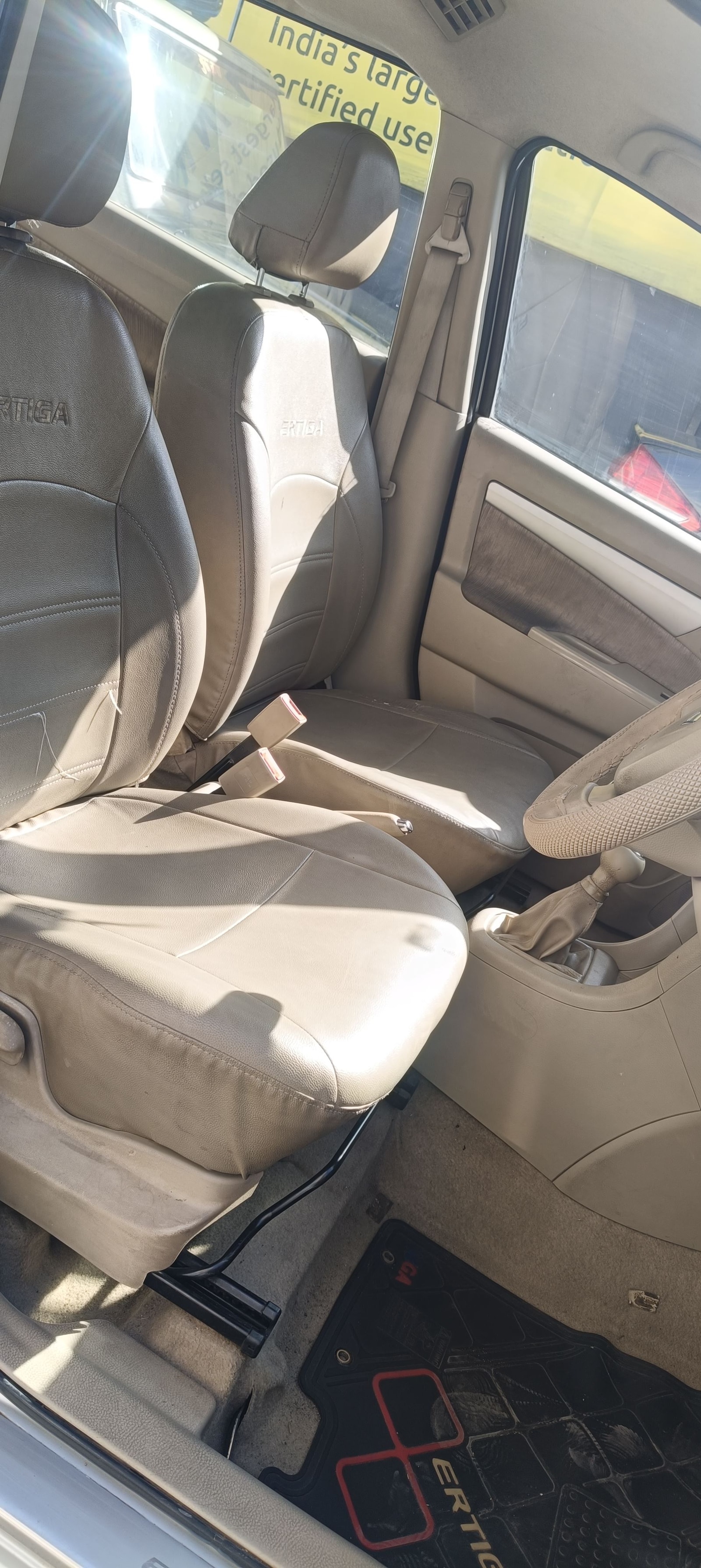 Ertiga image 13 Ertiga image 13