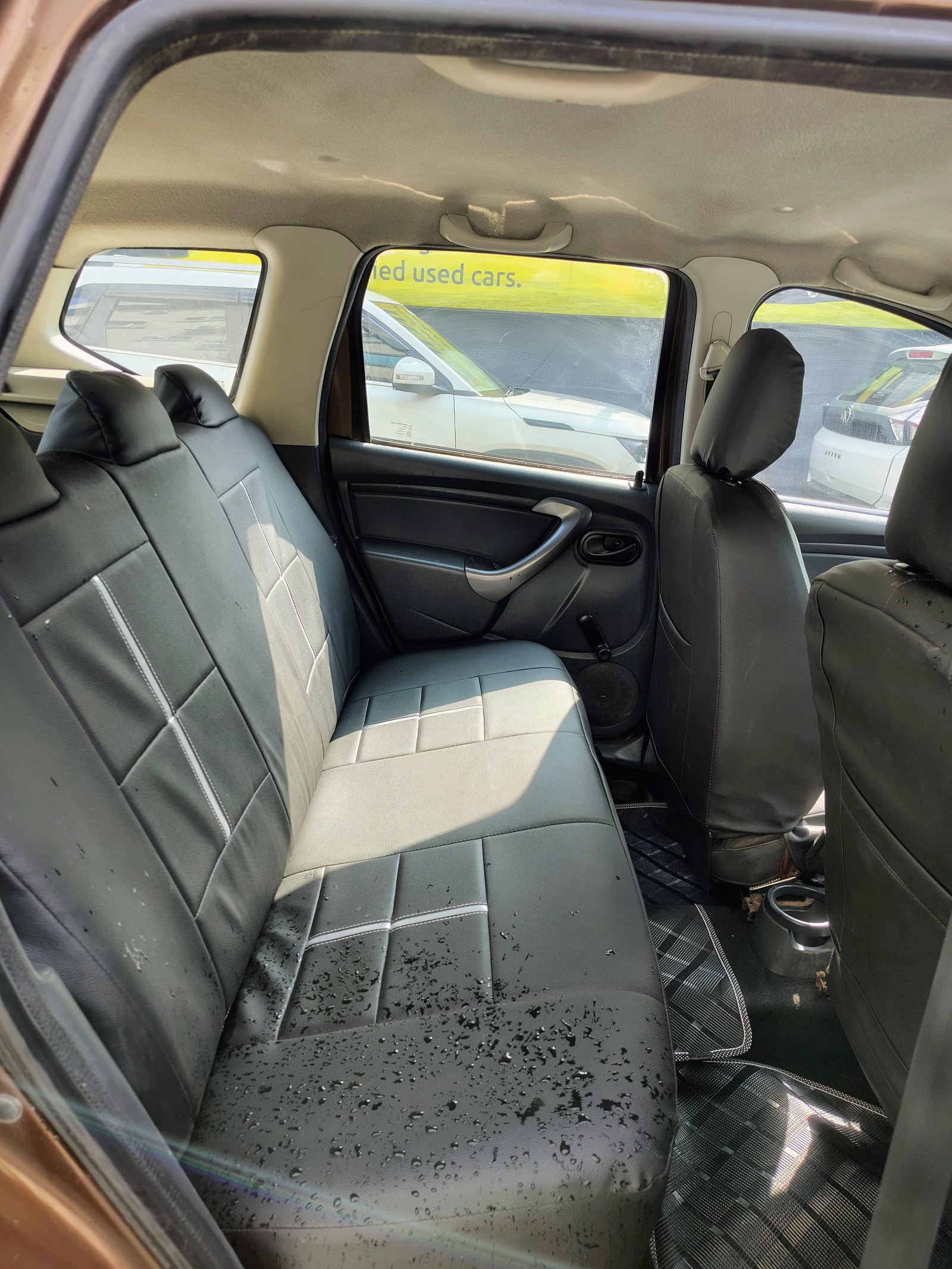 Duster image 15 Duster image 15