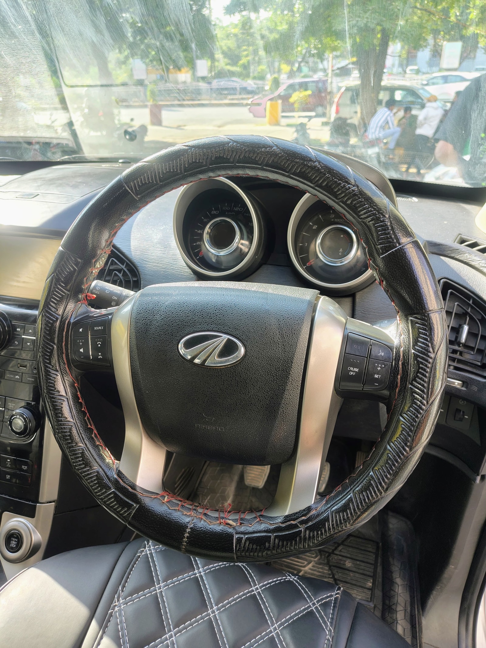 XUV500 image 13 XUV500 image 13