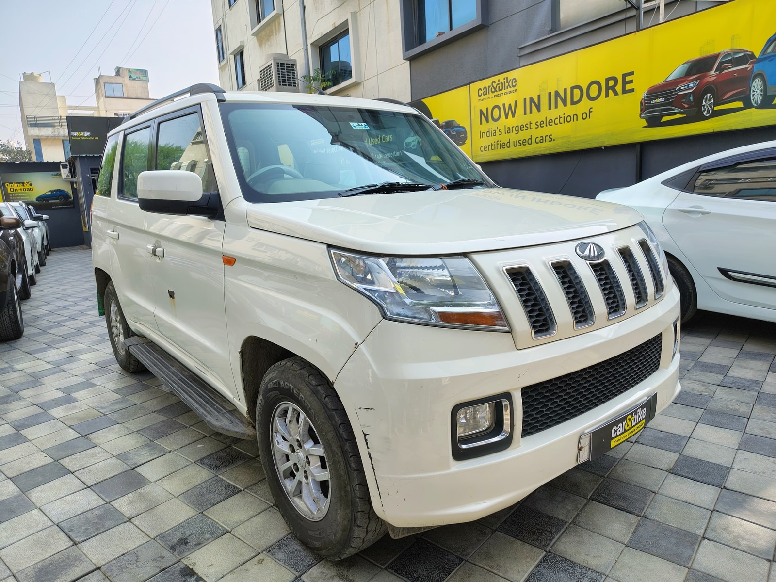 TUV300 image 5 TUV300 image 5