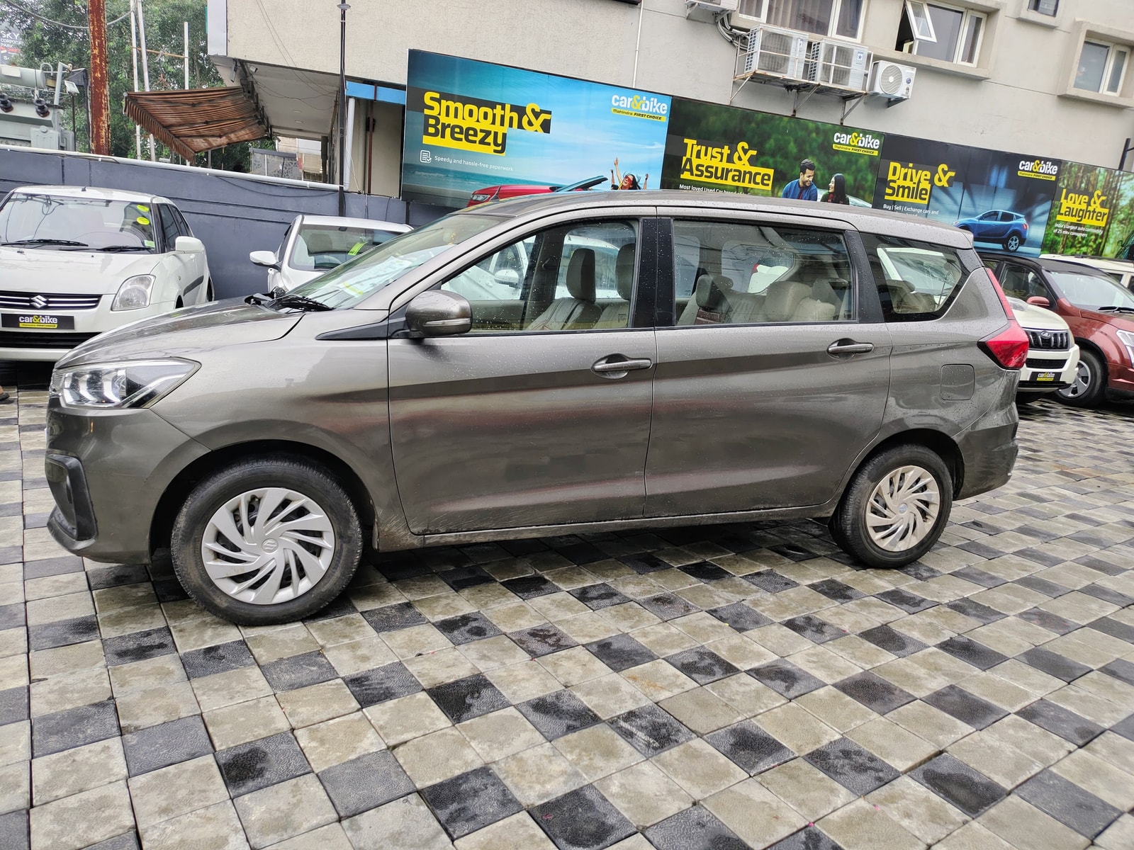 Ertiga image 2 Ertiga image 2