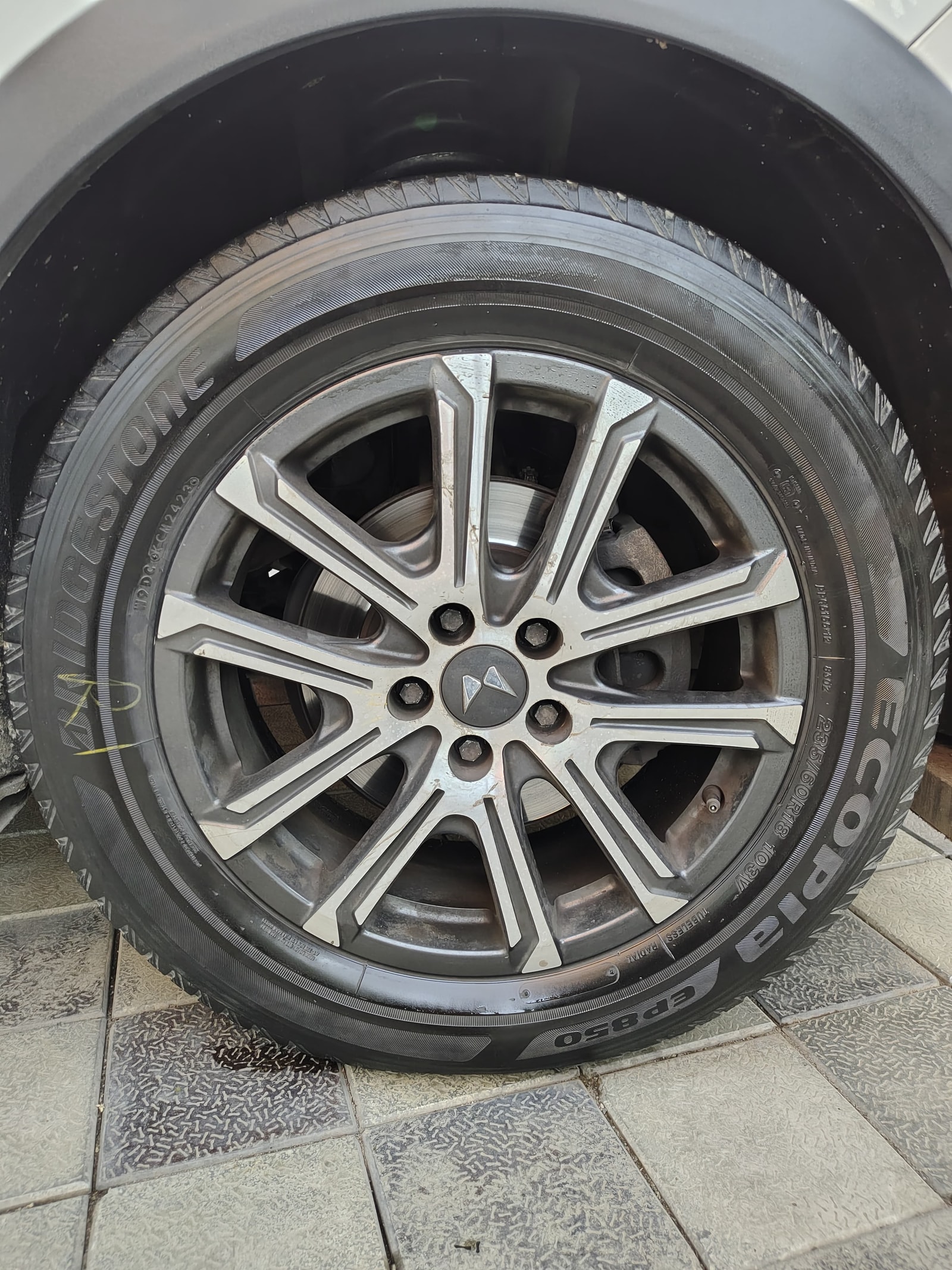 XUV700 image 9 XUV700 image 9