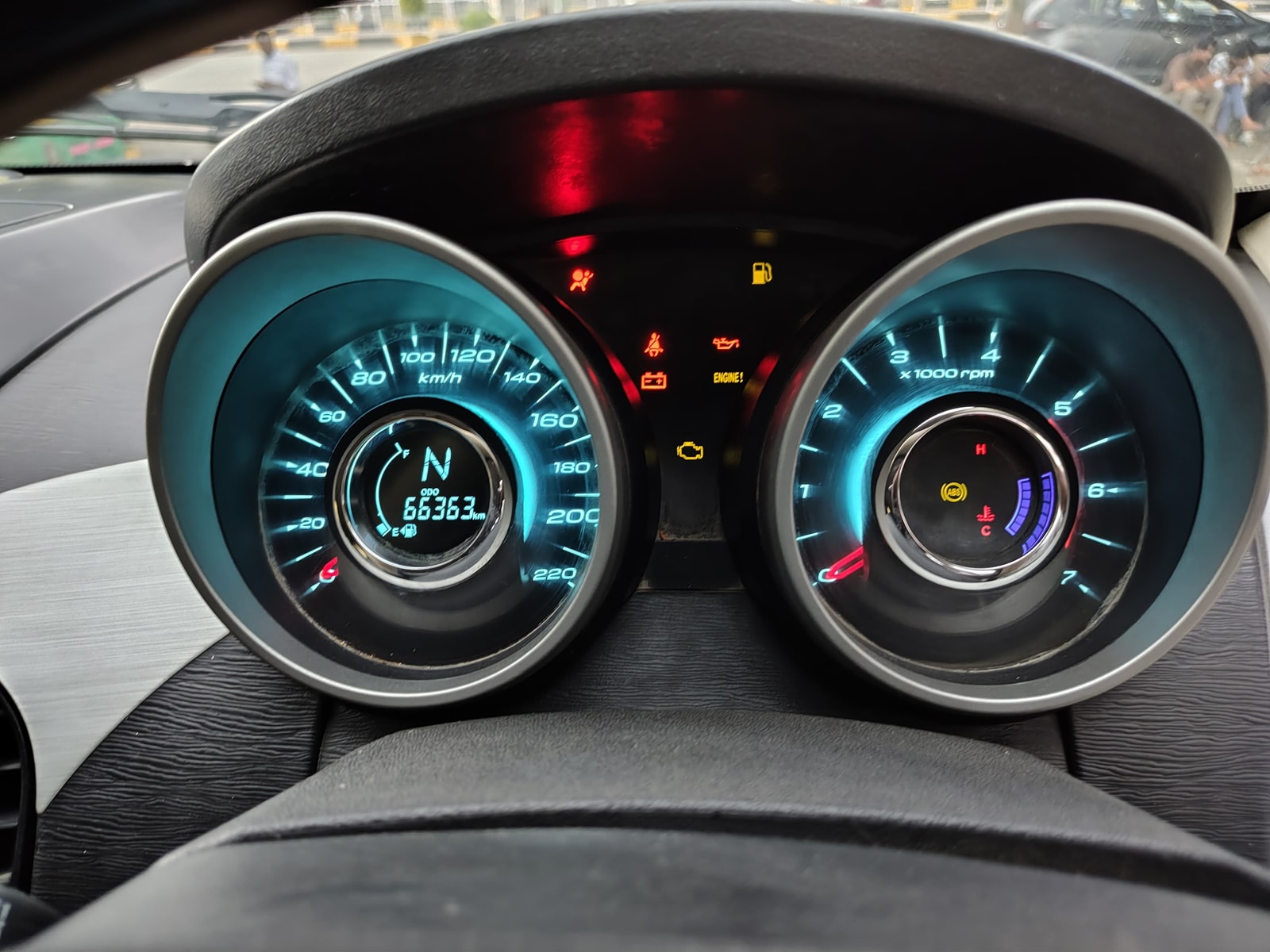 XUV500 image 10 XUV500 image 10