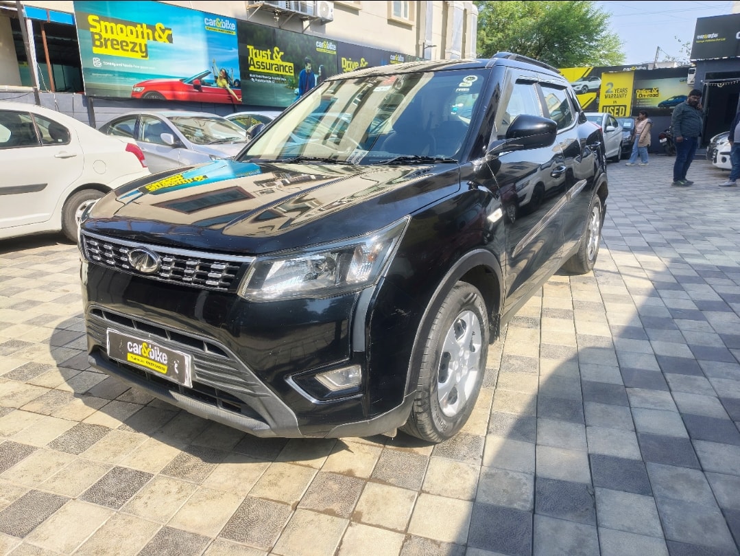 Used 2022 Mahindra XUV300 Used 2022 Mahindra XUV300