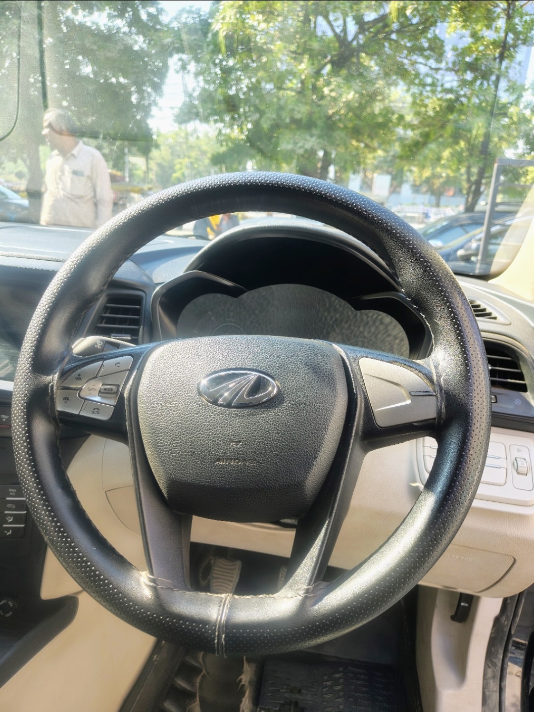 Used 2022 Mahindra XUV300 Used 2022 Mahindra XUV300