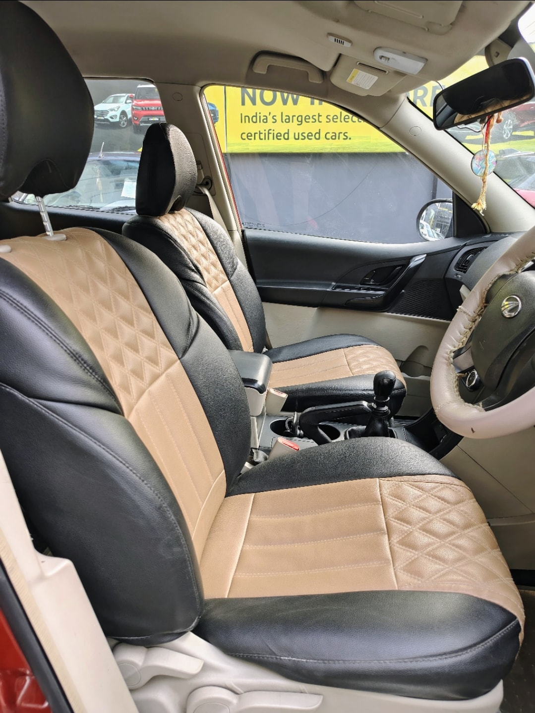 XUV500 image 11 XUV500 image 11