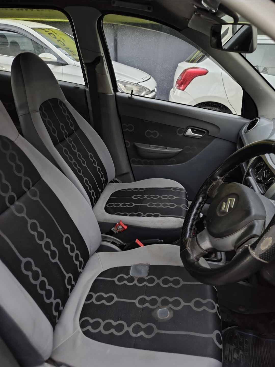 Alto 800 image 9 Alto 800 image 9