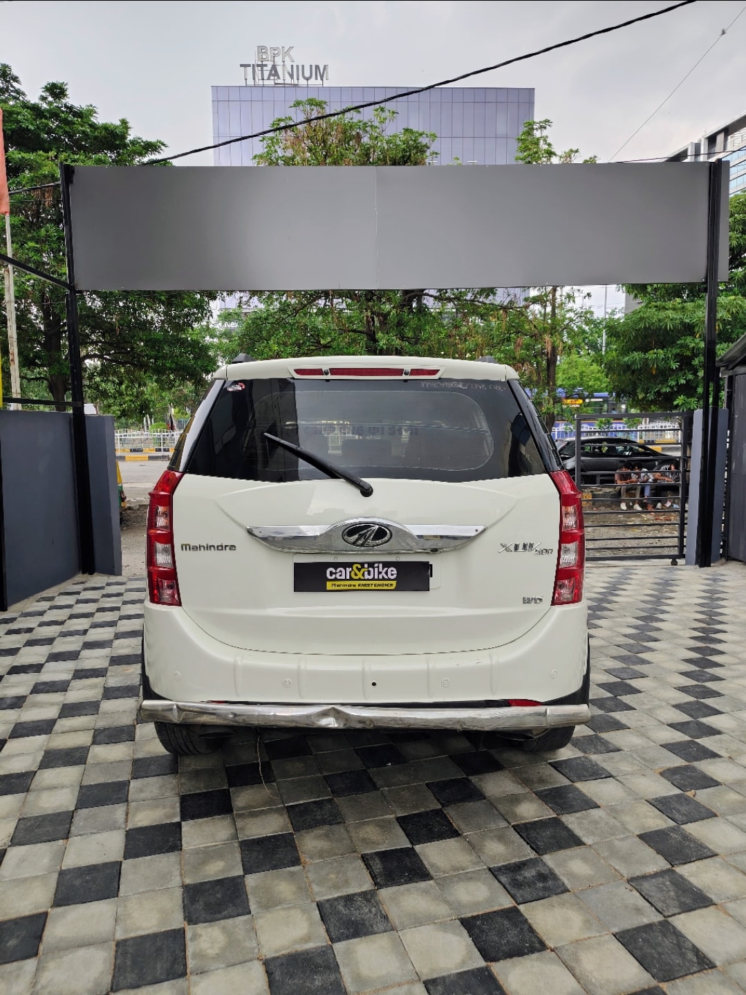 XUV500 image 3 XUV500 image 3