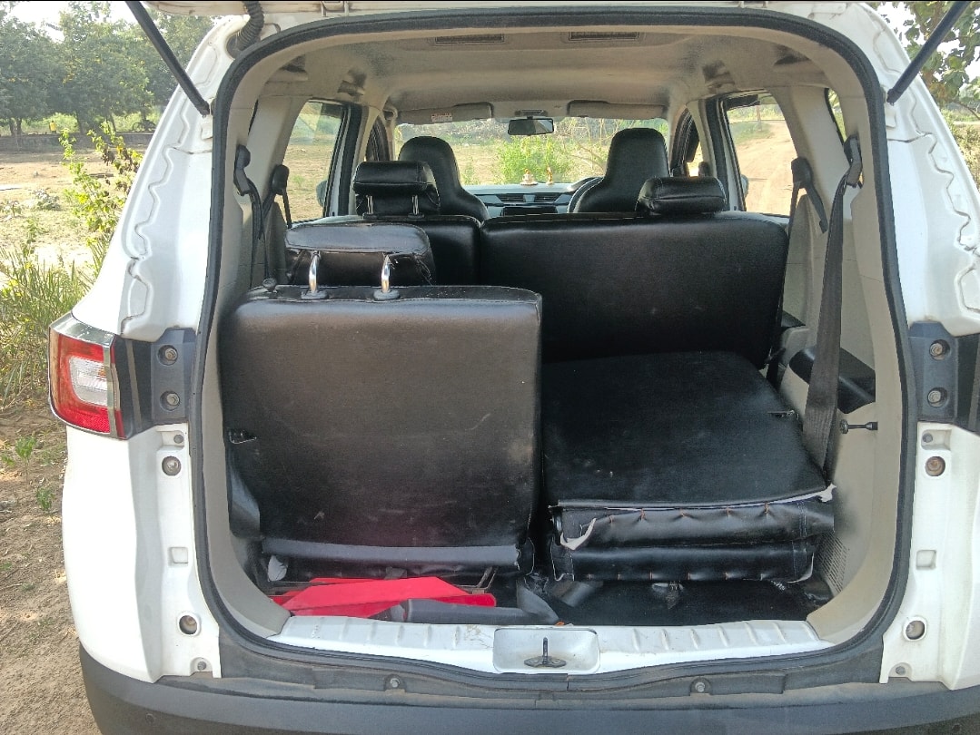 Used 2022 Renault Triber Used 2022 Renault Triber