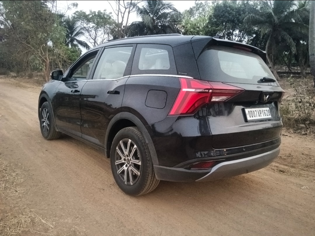 XUV700 image 3 XUV700 image 3