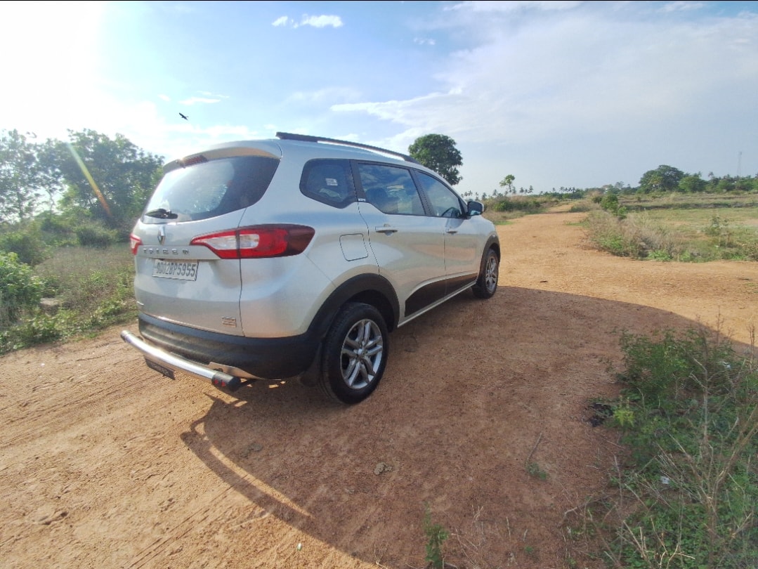 Used 2020 Renault Triber Used 2020 Renault Triber