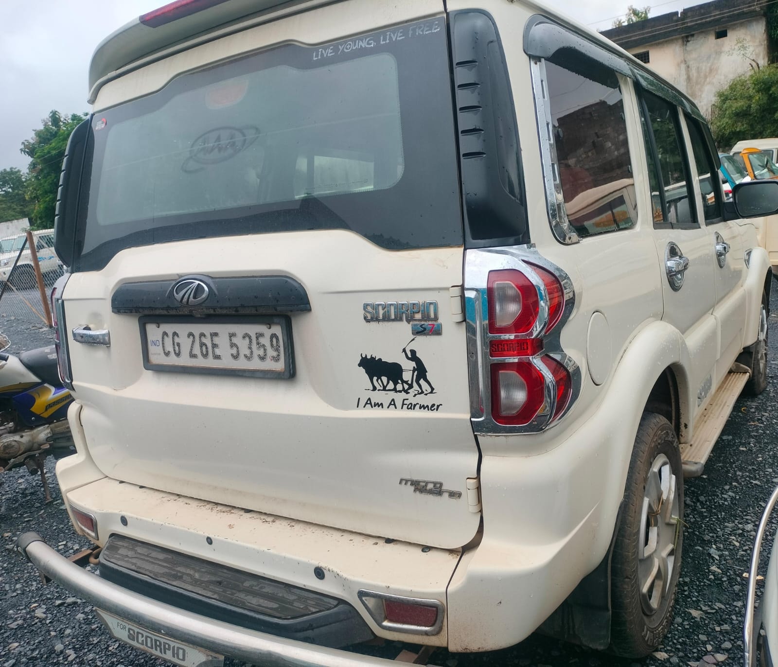 Scorpio image 5 Scorpio image 5