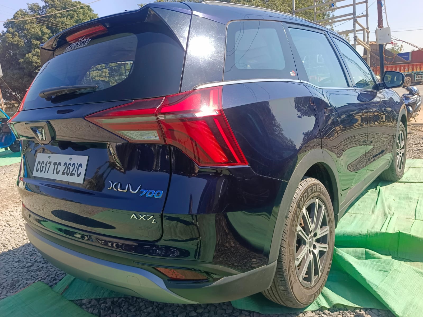 Used 2023 Mahindra XUV700 Used 2023 Mahindra XUV700