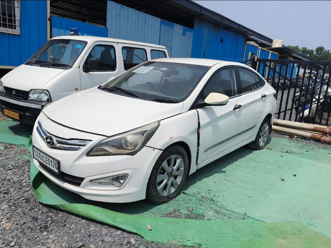 Used 2015 Hyundai Fluidic Verna Used 2015 Hyundai Fluidic Verna
