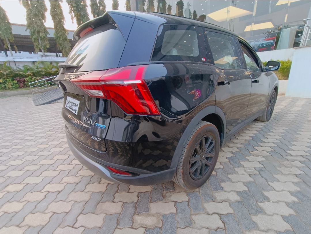 XUV700 image 5 XUV700 image 5