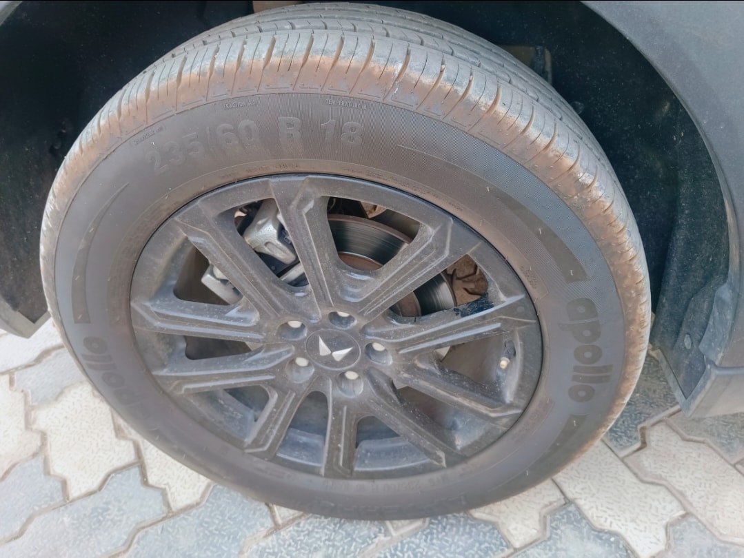 XUV700 image 9 XUV700 image 9