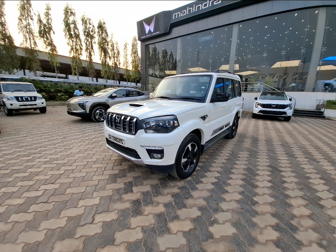 Used 2023 Mahindra Scorpio Classic Used 2023 Mahindra Scorpio Classic