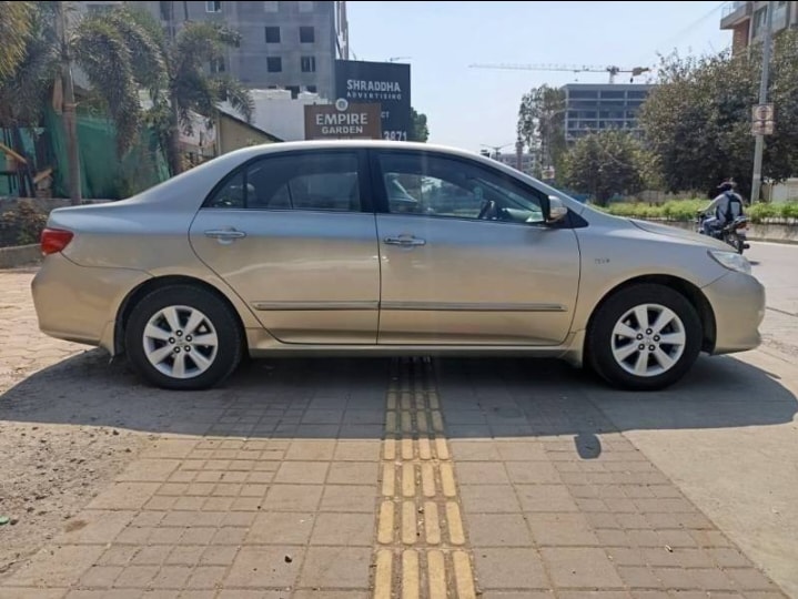 Corolla Altis image 6 Corolla Altis image 6