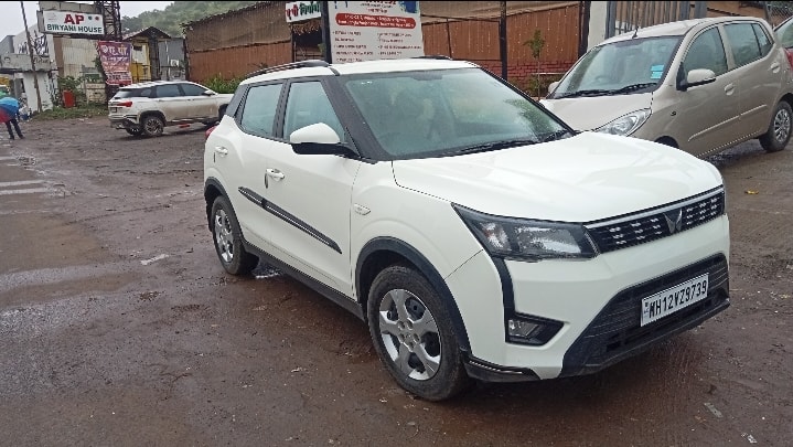 Used 2023 Mahindra XUV300 Used 2023 Mahindra XUV300
