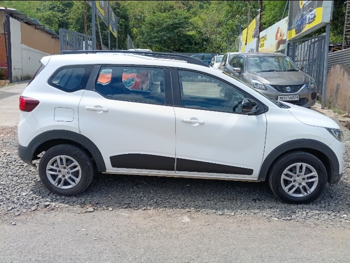 Used 2022 Renault Triber Used 2022 Renault Triber