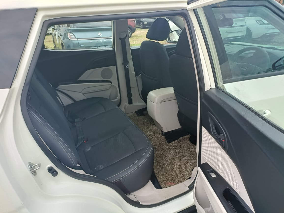 Used 2022 Mahindra XUV300 Used 2022 Mahindra XUV300