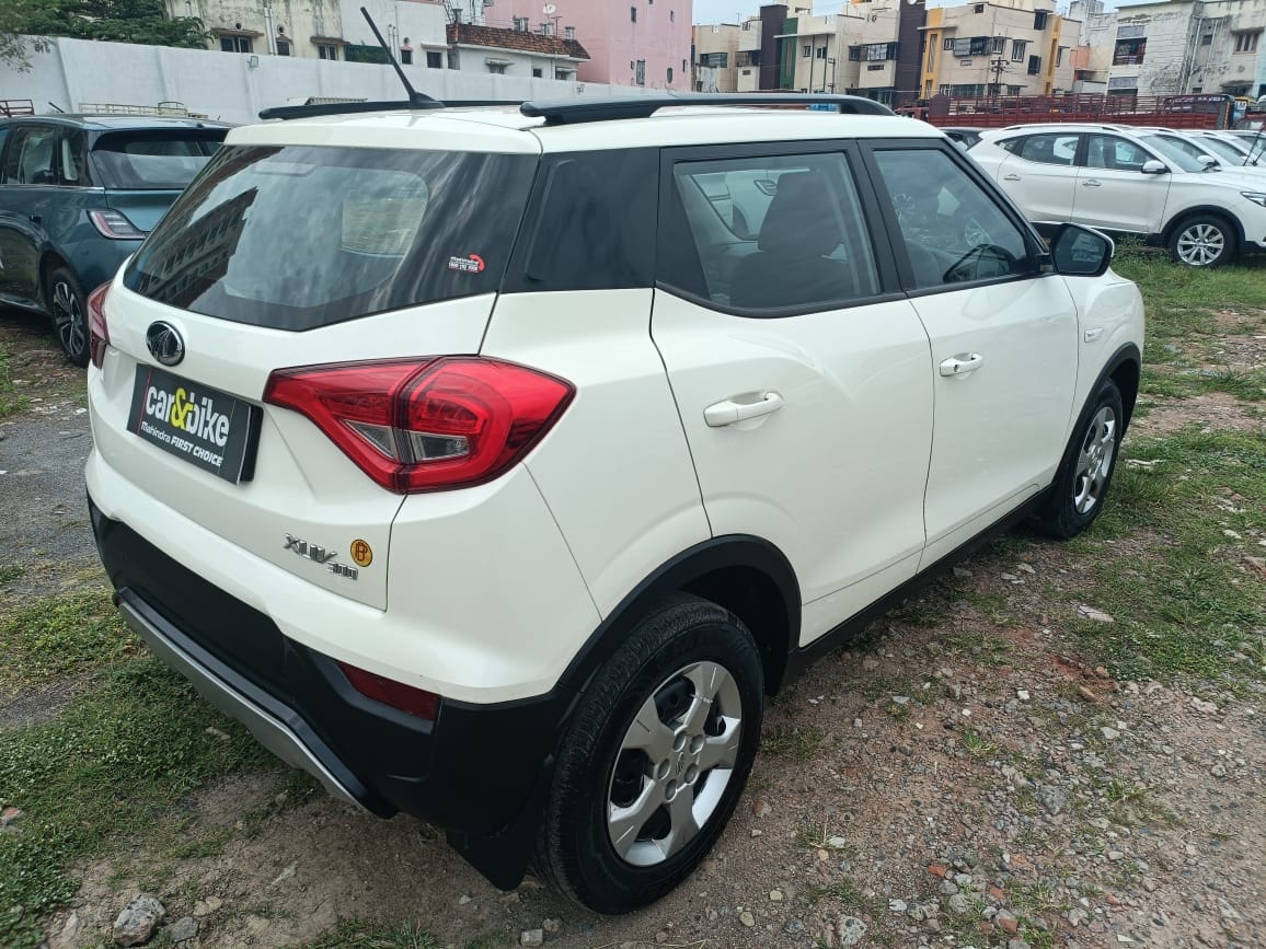 Used 2022 Mahindra XUV300 Used 2022 Mahindra XUV300