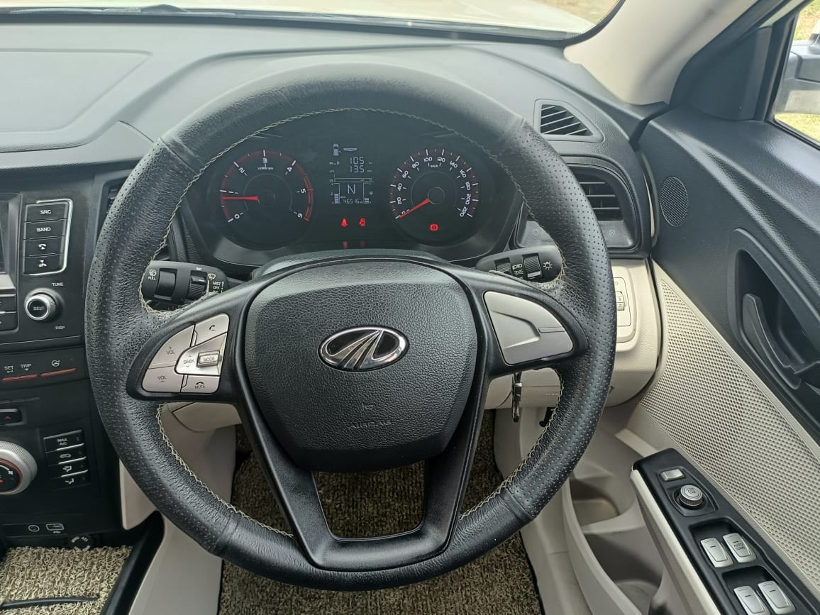 Used 2022 Mahindra XUV300 Used 2022 Mahindra XUV300