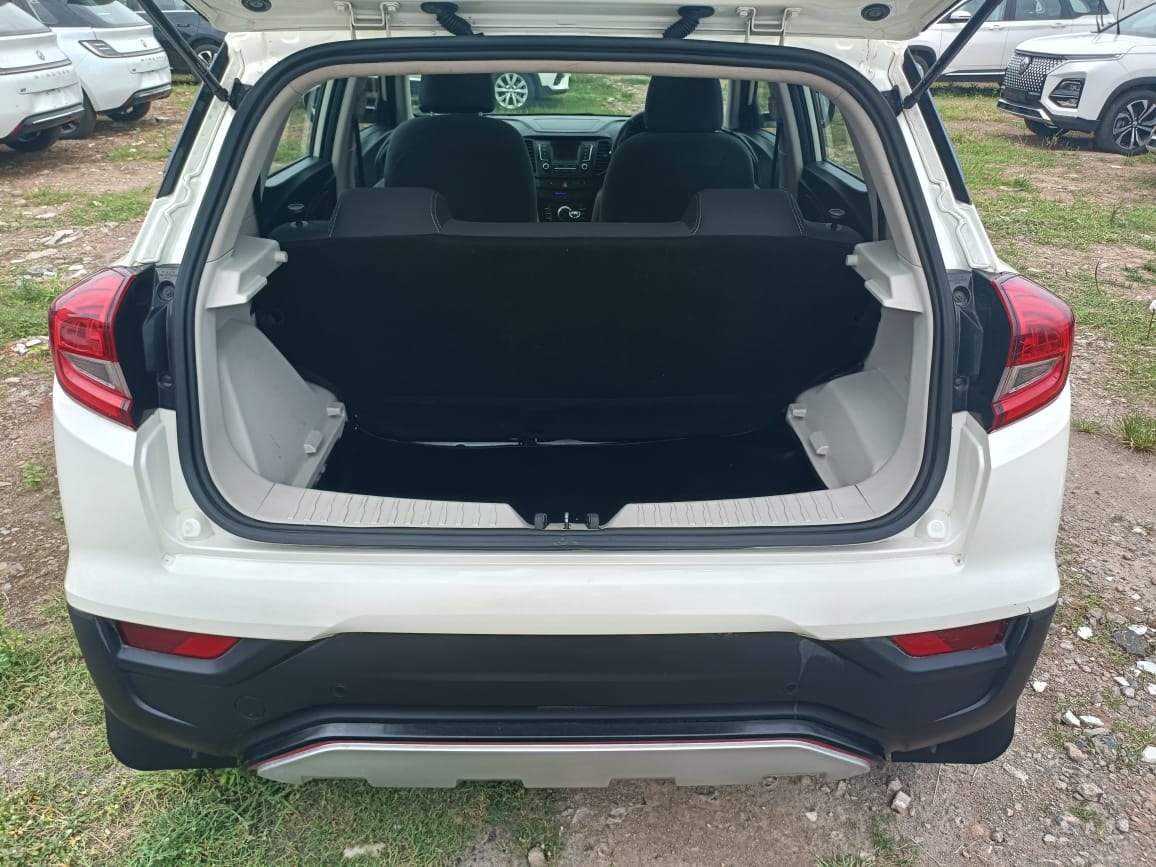 Used 2022 Mahindra XUV300 Used 2022 Mahindra XUV300