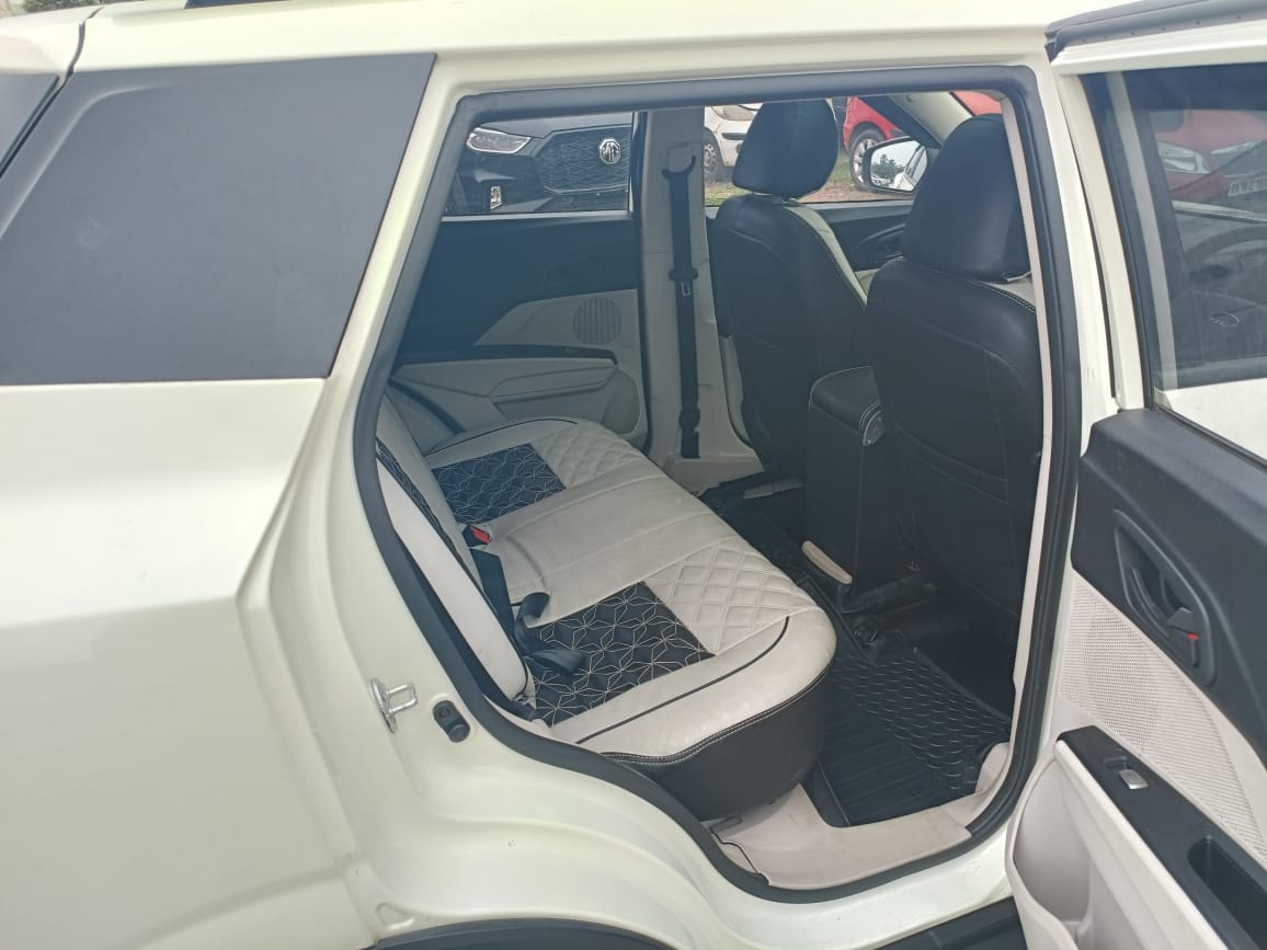 Used 2022 Mahindra XUV300 Used 2022 Mahindra XUV300