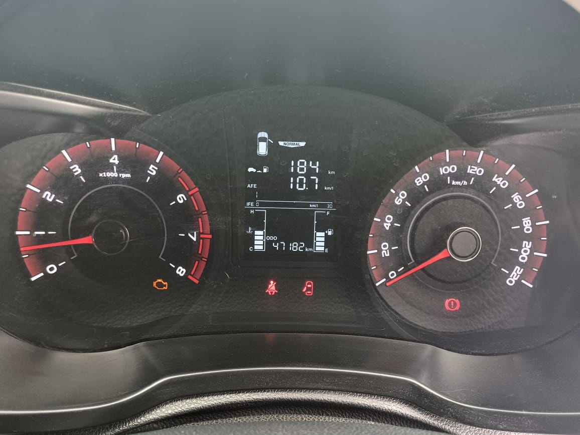 Used 2022 Mahindra XUV300 Used 2022 Mahindra XUV300