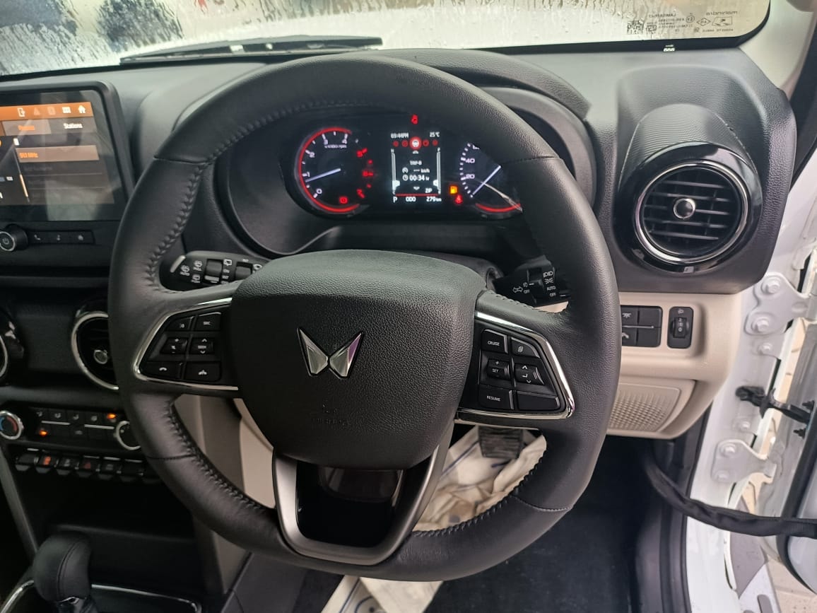 Used 2025 Mahindra Thar Roxx Used 2025 Mahindra Thar Roxx