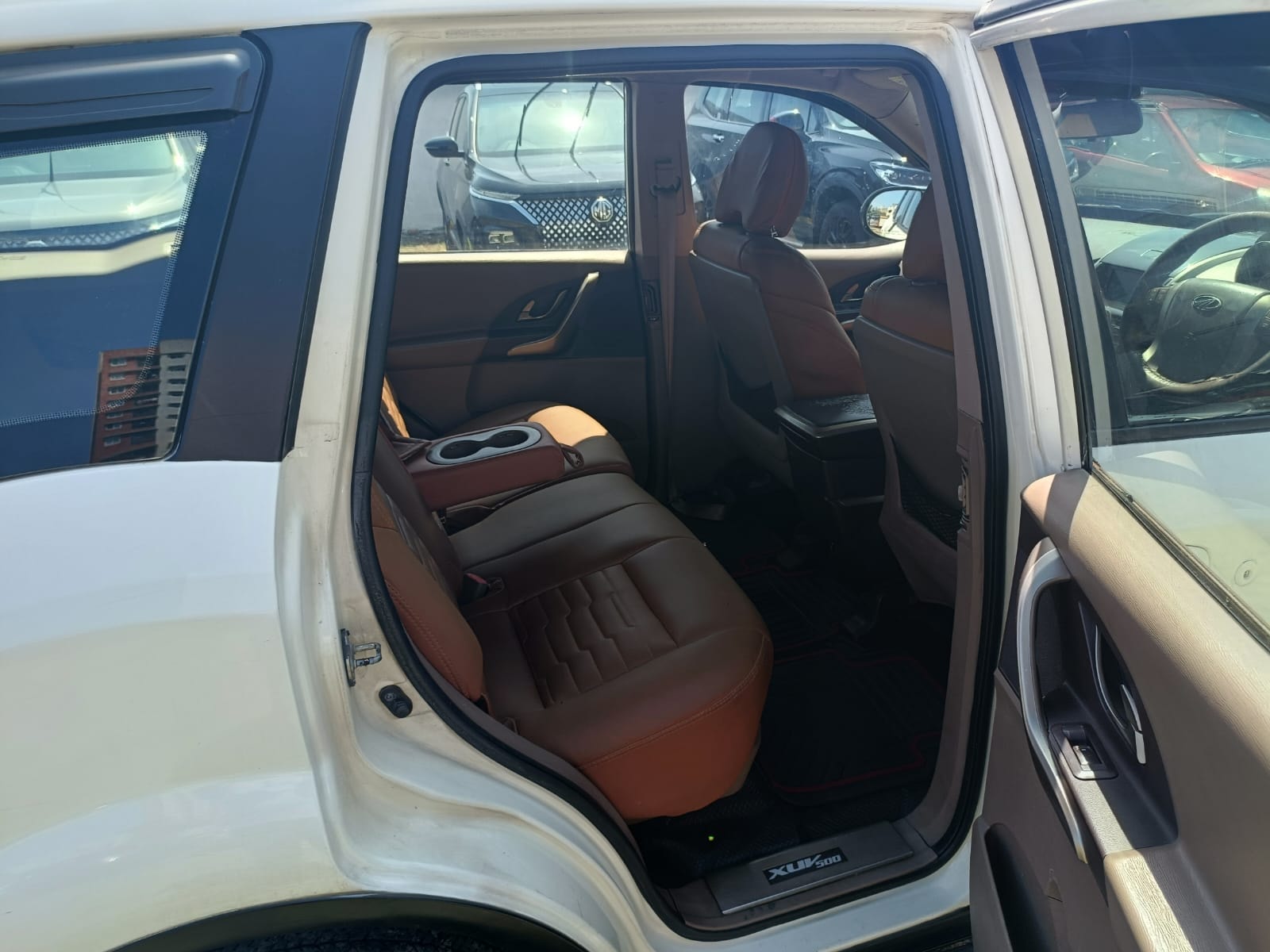 XUV500 image 15 XUV500 image 15