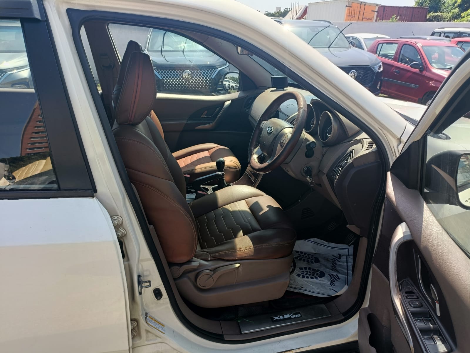 XUV500 image 14 XUV500 image 14