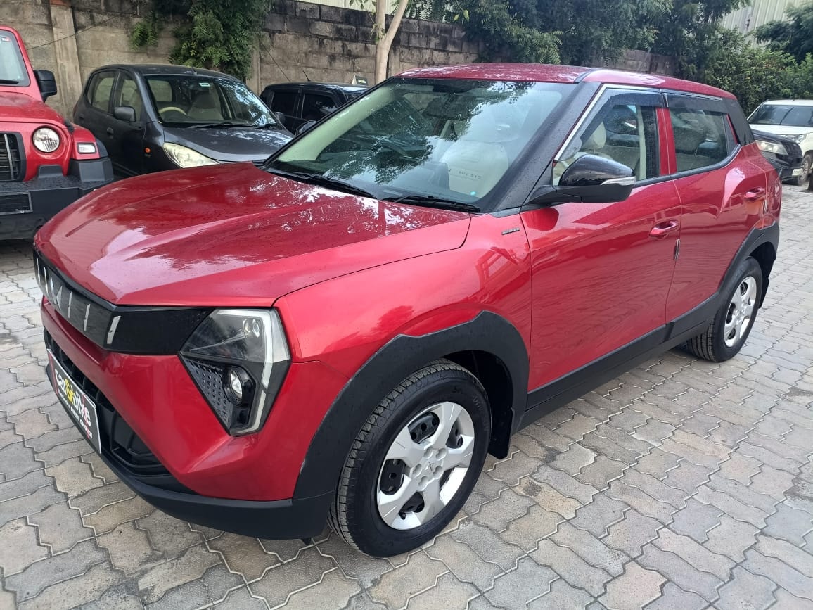 Used 2024 Mahindra XUV 3XO Used 2024 Mahindra XUV 3XO