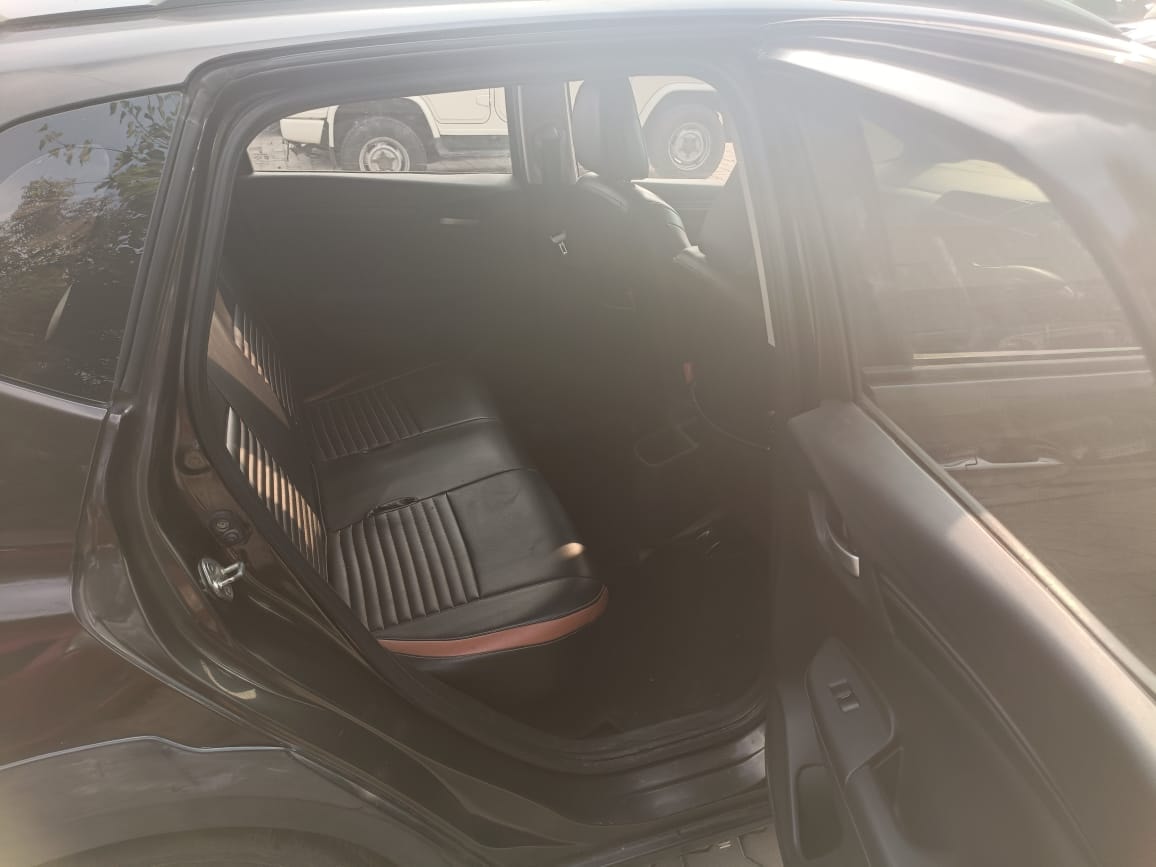 WR-V image 15 WR-V image 15