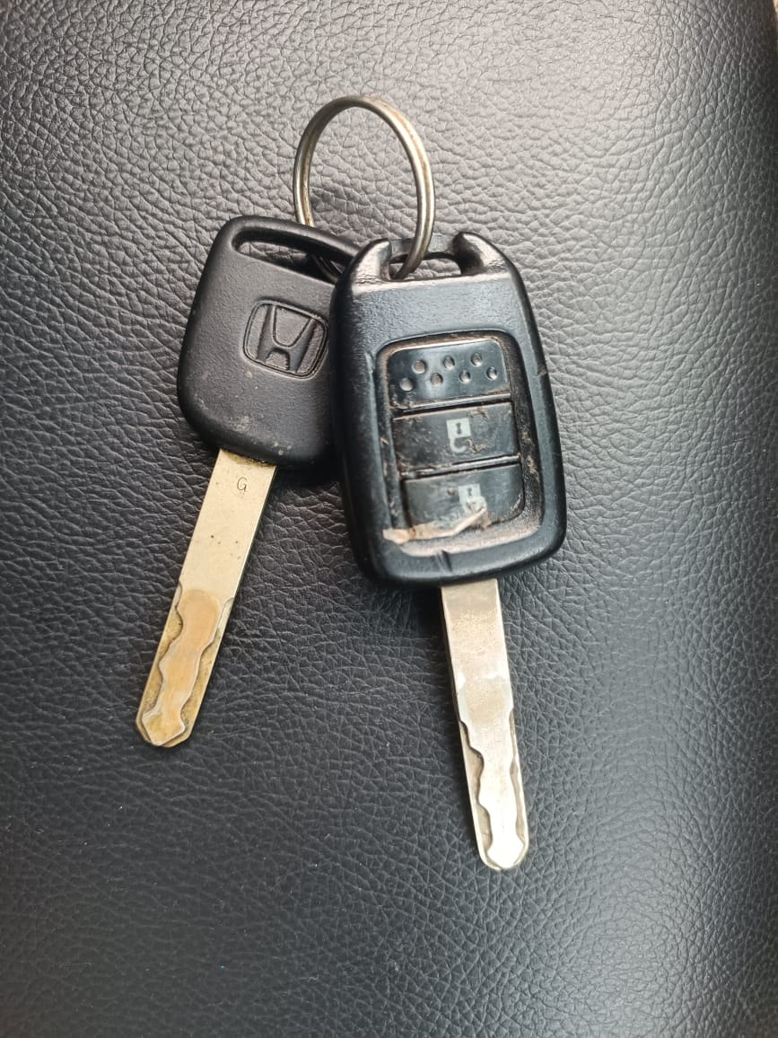 WR-V image 16 WR-V image 16