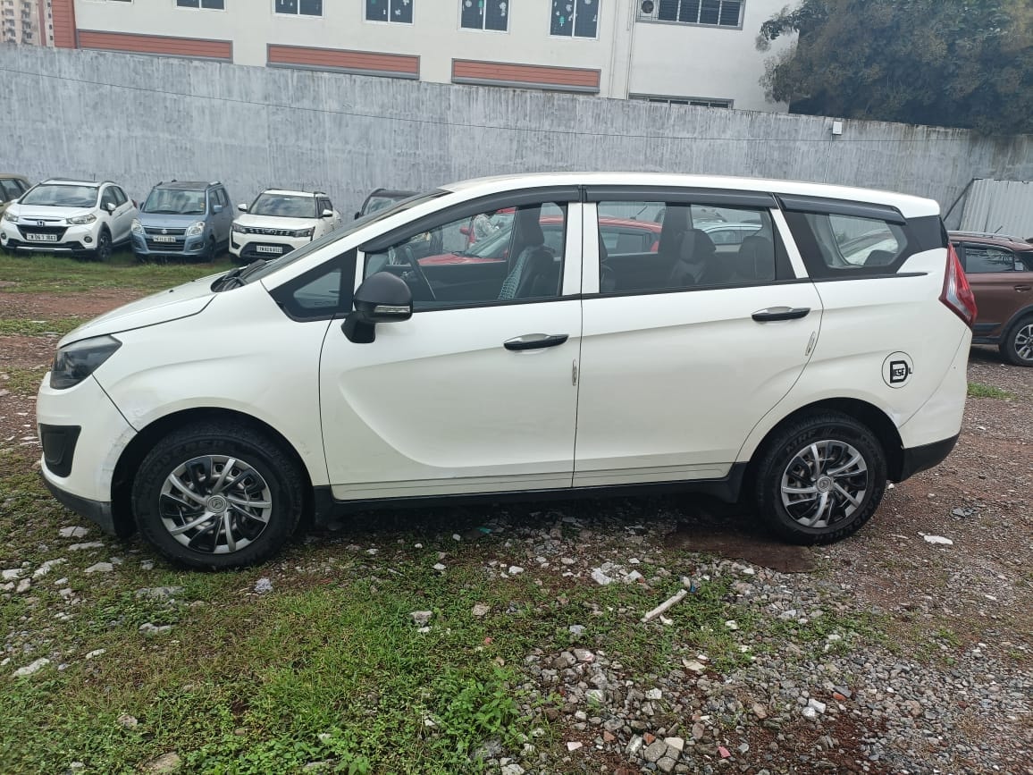 Used 2019 Mahindra Marazzo Used 2019 Mahindra Marazzo