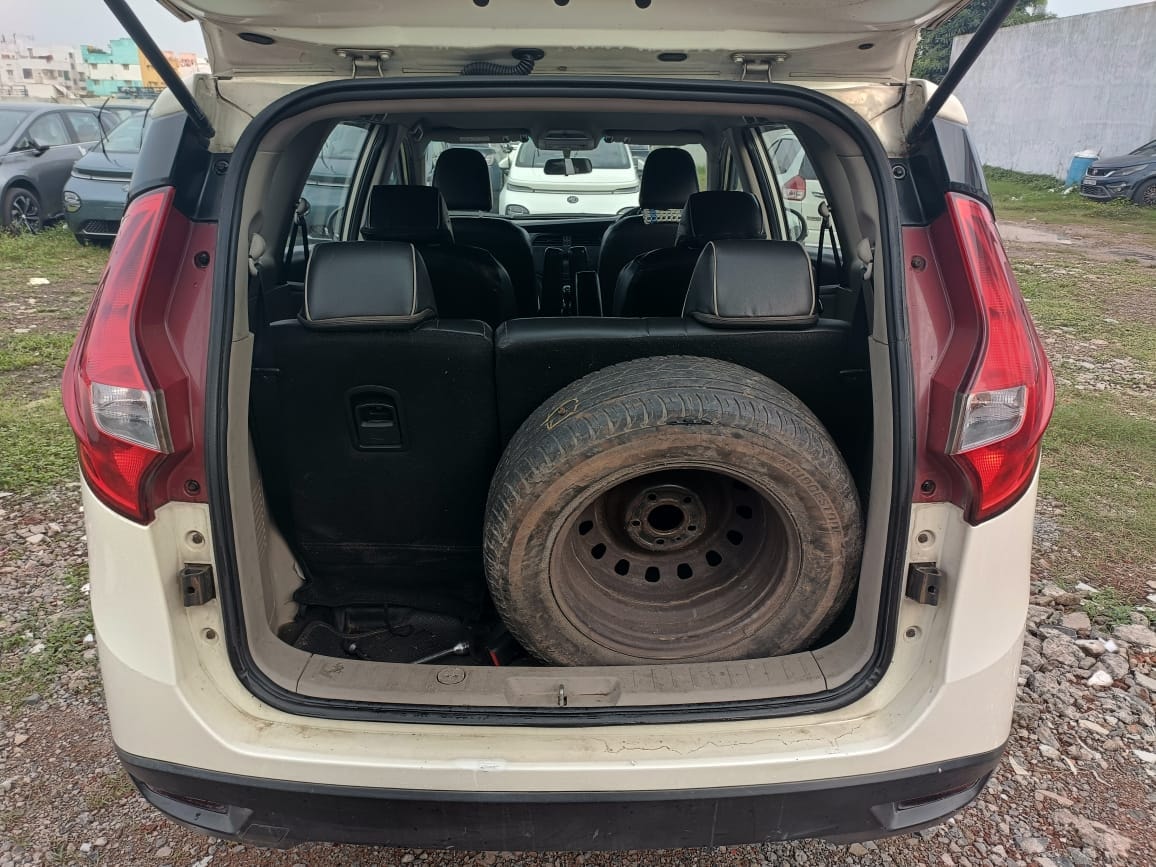 Used 2019 Mahindra Marazzo Used 2019 Mahindra Marazzo