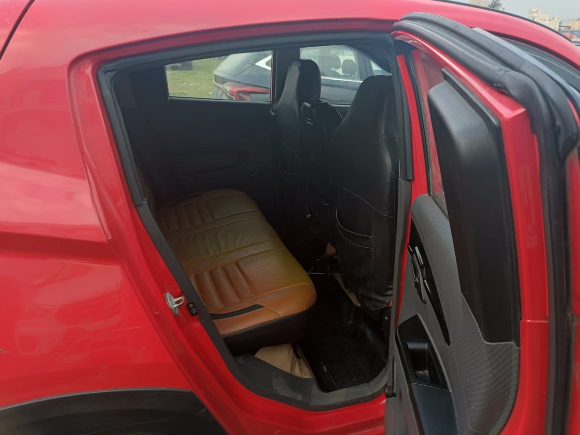 Used 2019 Mahindra KUV100 Used 2019 Mahindra KUV100