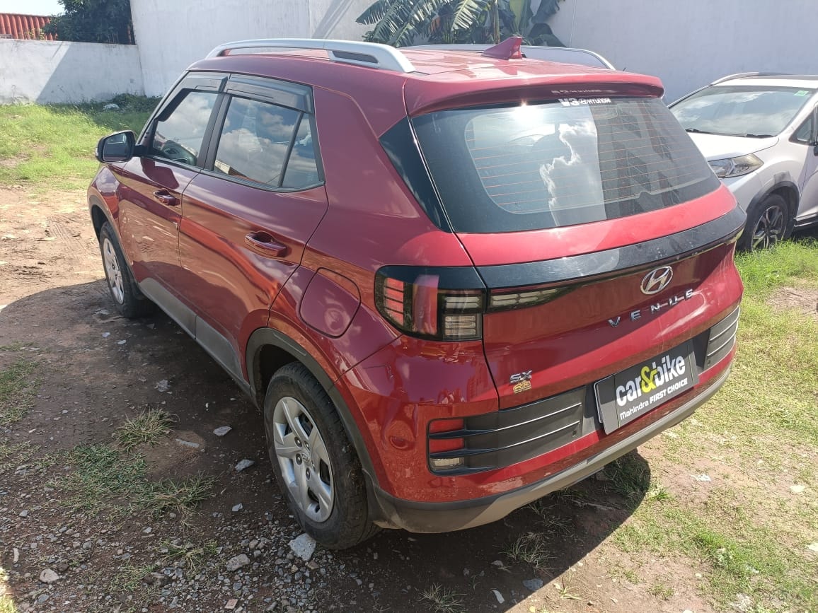 Used 2023 Hyundai Venue Used 2023 Hyundai Venue