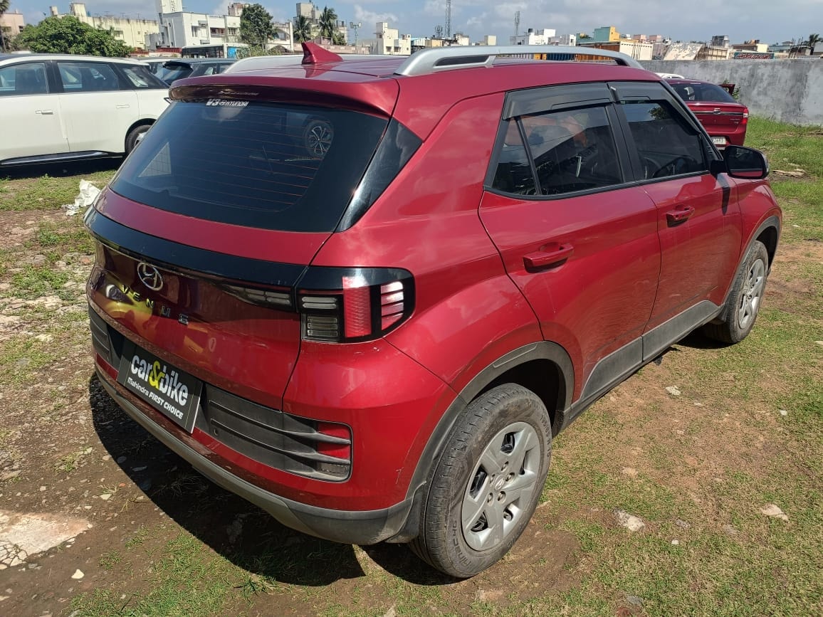 Used 2023 Hyundai Venue Used 2023 Hyundai Venue