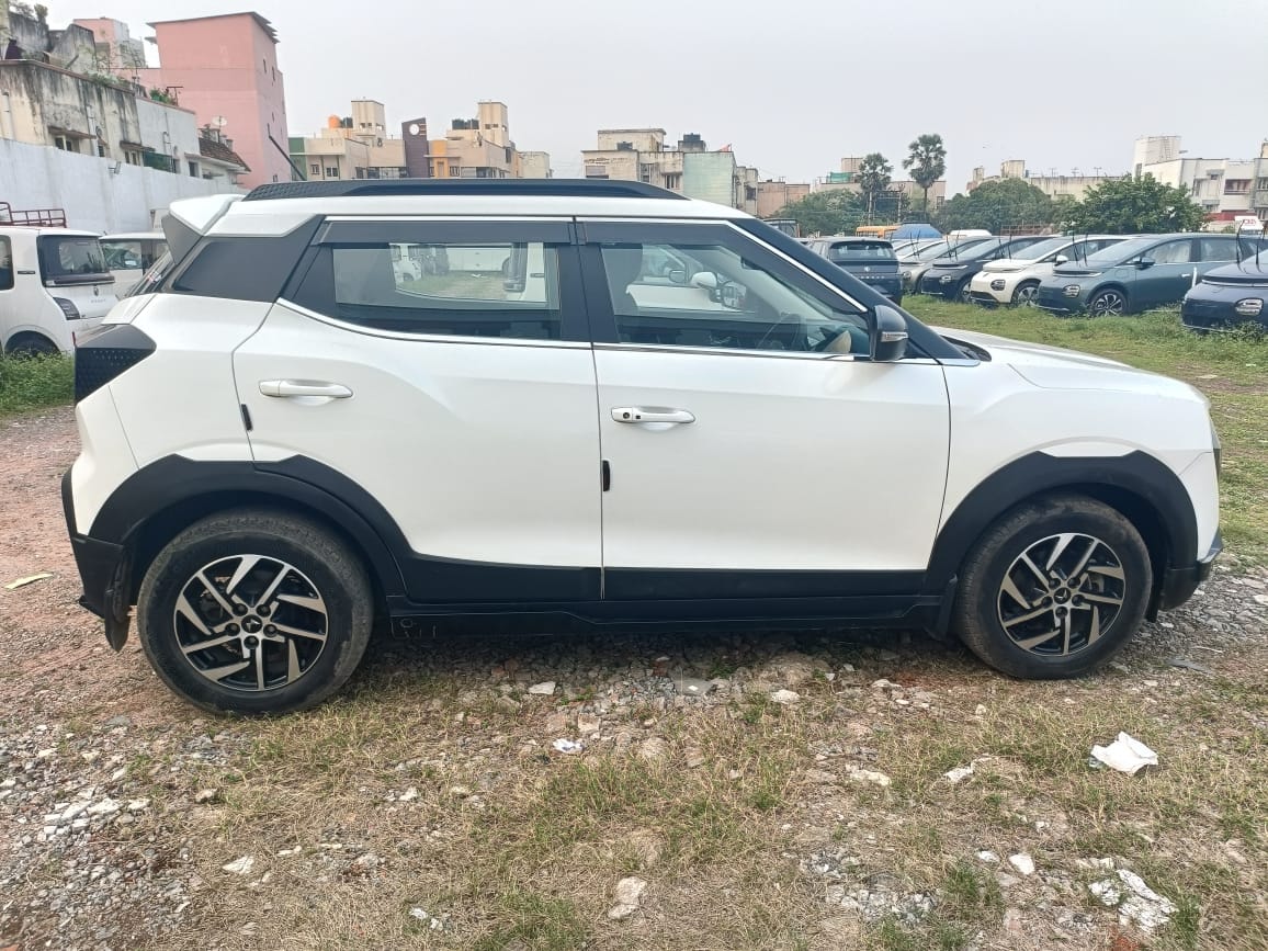 XUV 3XO image 6 XUV 3XO image 6