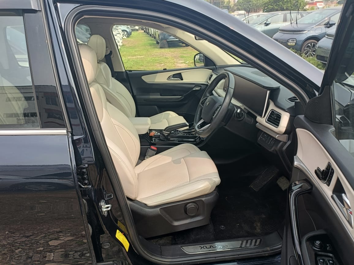 XUV700 image 14 XUV700 image 14